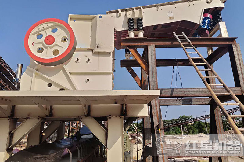 CJ系列歐版顎式煤炭破碎機作業現場
