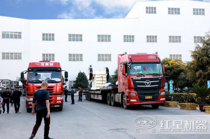 又一臺PE900×1060顎式破碎機發貨了