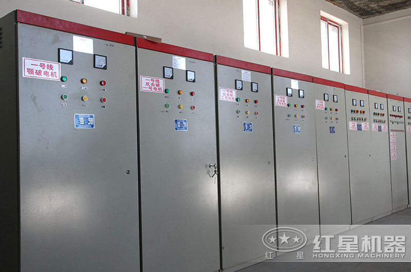 顎式破石機客戶操作間——智能操控、一鍵啟停