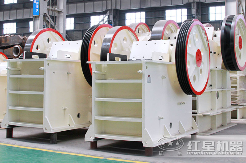 PE-750×1060顎式破碎機設備圖片