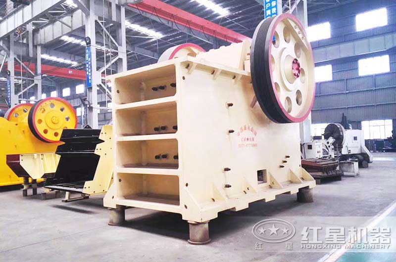 1215破碎機設備實拍圖（每小時產量400-800噸）